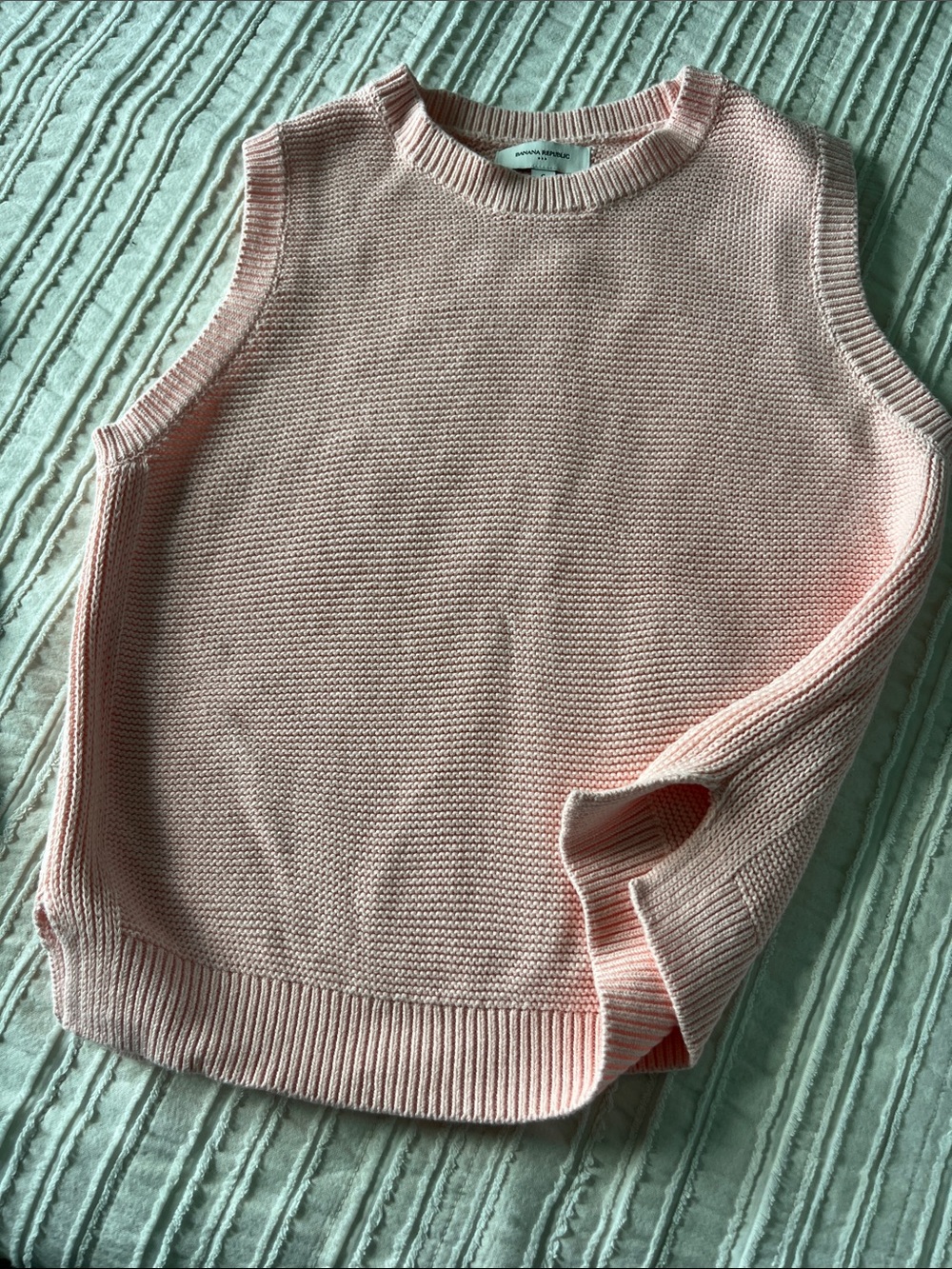 100% Cotton Banana Republic Pale Pink Sleeveless Crewneck Sweater